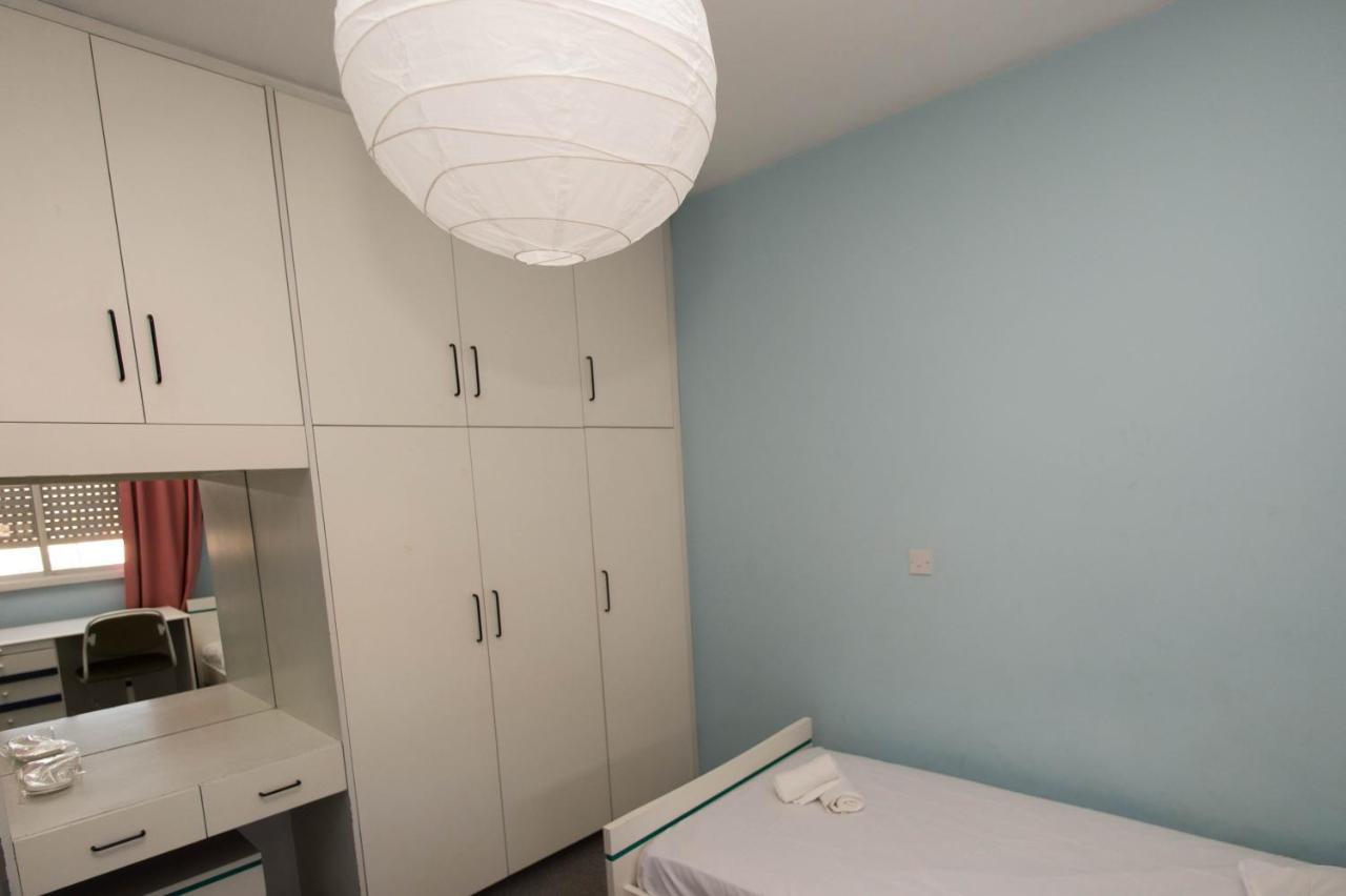 Private Room In A Shared Flat At Best Location Limassol Exterior photo